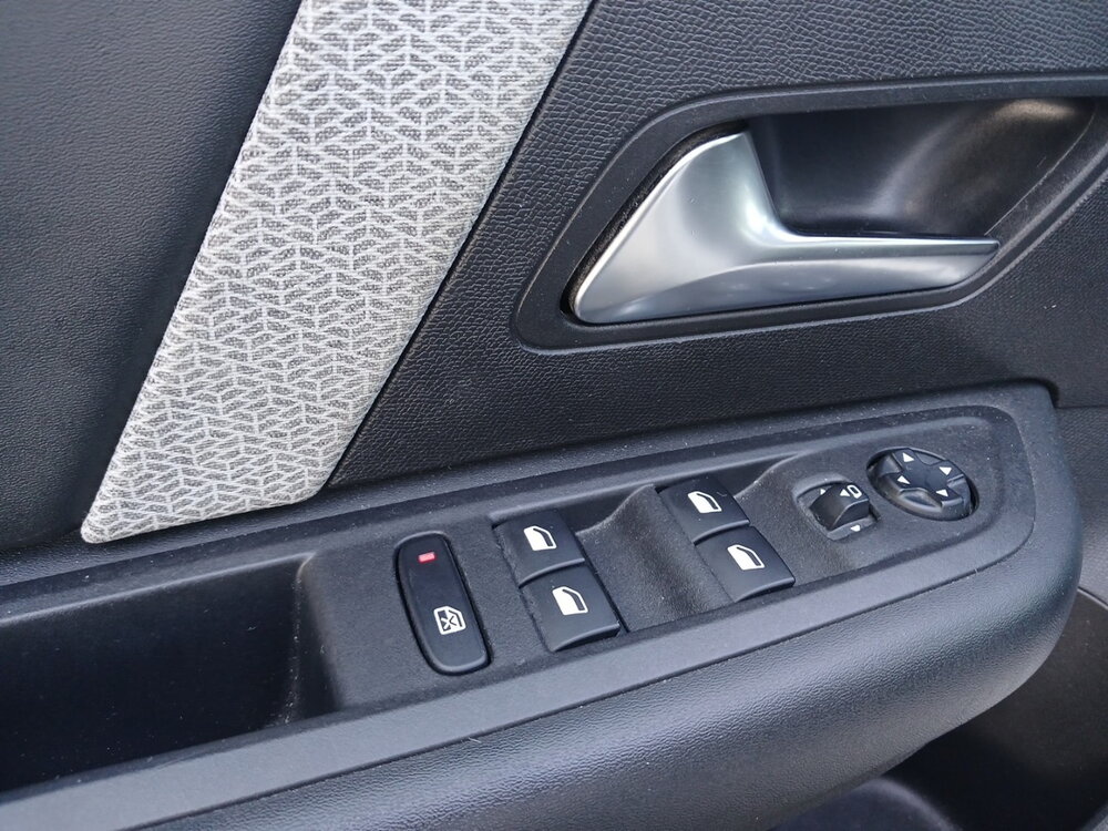 Occasion CITROEN C4 C4 BlueHDi 130 S&S EAT8 - Shine