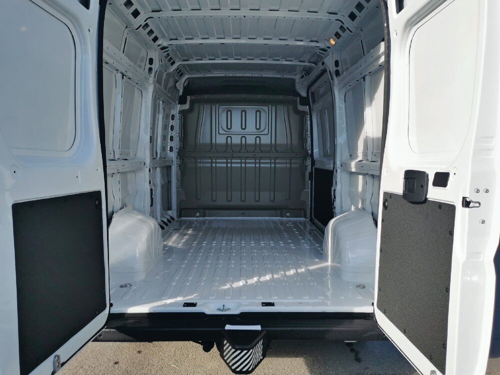 Occasion PEUGEOT Boxer BOXER FOURGON TOLE 3.5 T L2H2 140 S&S BVA8