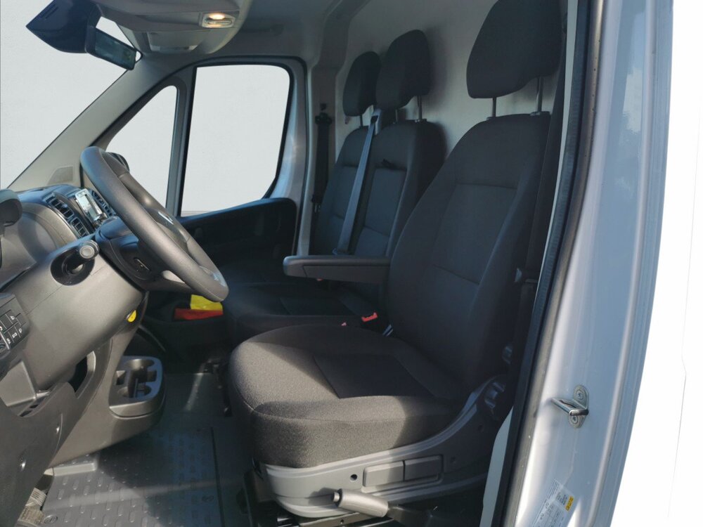 Occasion PEUGEOT Boxer BOXER FOURGON TOLE 3.5 T L2H2 140 S&S BVA8