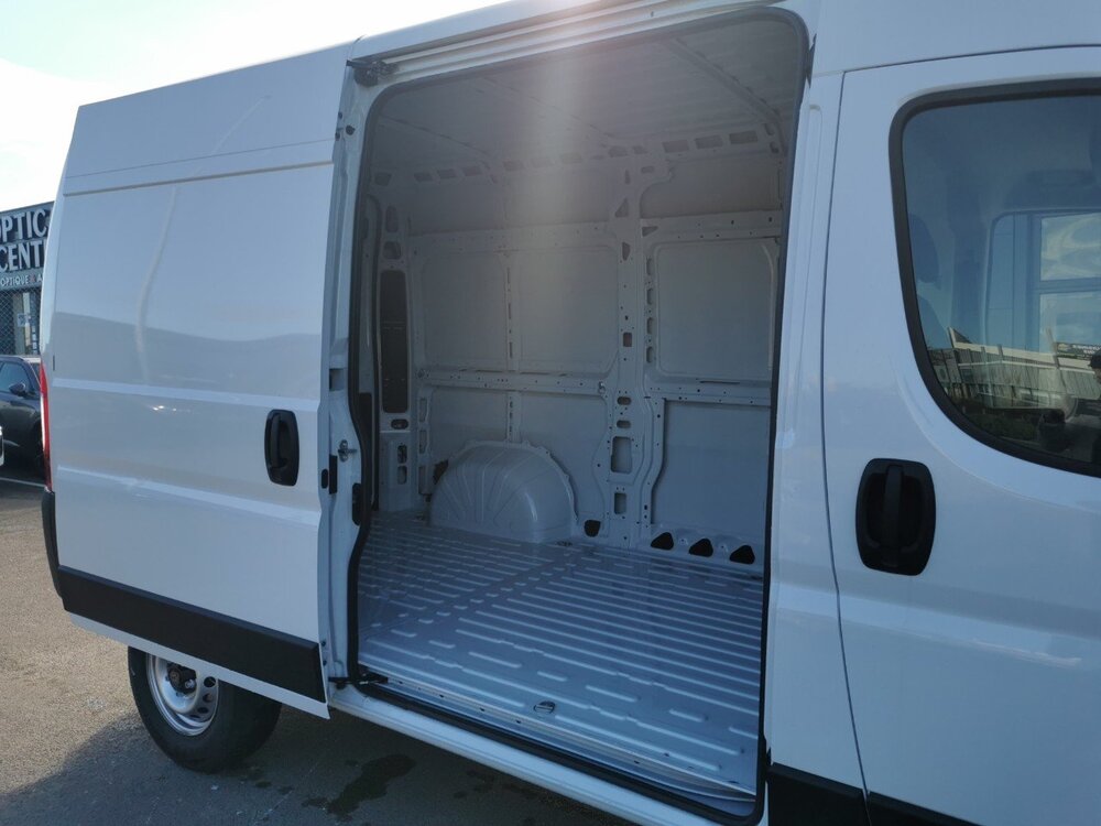 Occasion PEUGEOT Boxer BOXER FOURGON TOLE 3.5 T L2H2 140 S&S BVA8