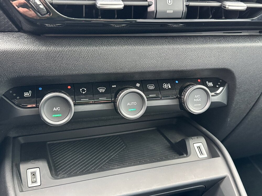 Occasion CITROEN C4 e-C4 136 ch Automatique