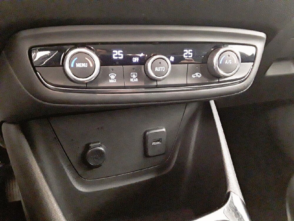 Occasion OPEL Crossland Crossland 1.2 Turbo 110 ch BVM6 - Elegance