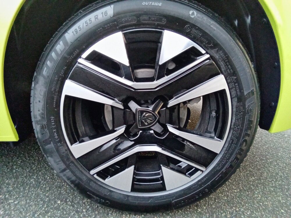 Occasion PEUGEOT 208 208 Hybrid 100 e-DCS6 - Allure