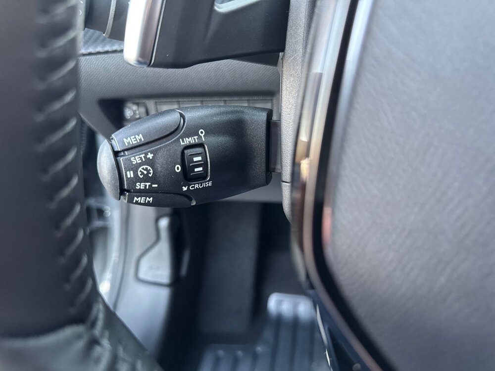 Occasion PEUGEOT 208 208 Hybrid 100 e-DCS6 - Allure