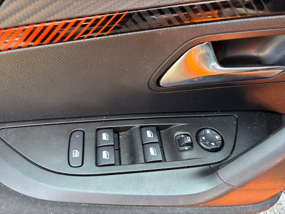 Occasion PEUGEOT 2008 2008 PureTech 100 S&S BVM6 - Active
