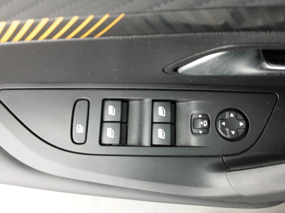 Occasion PEUGEOT 2008 2008 Electrique 136 ch - Roadtrip