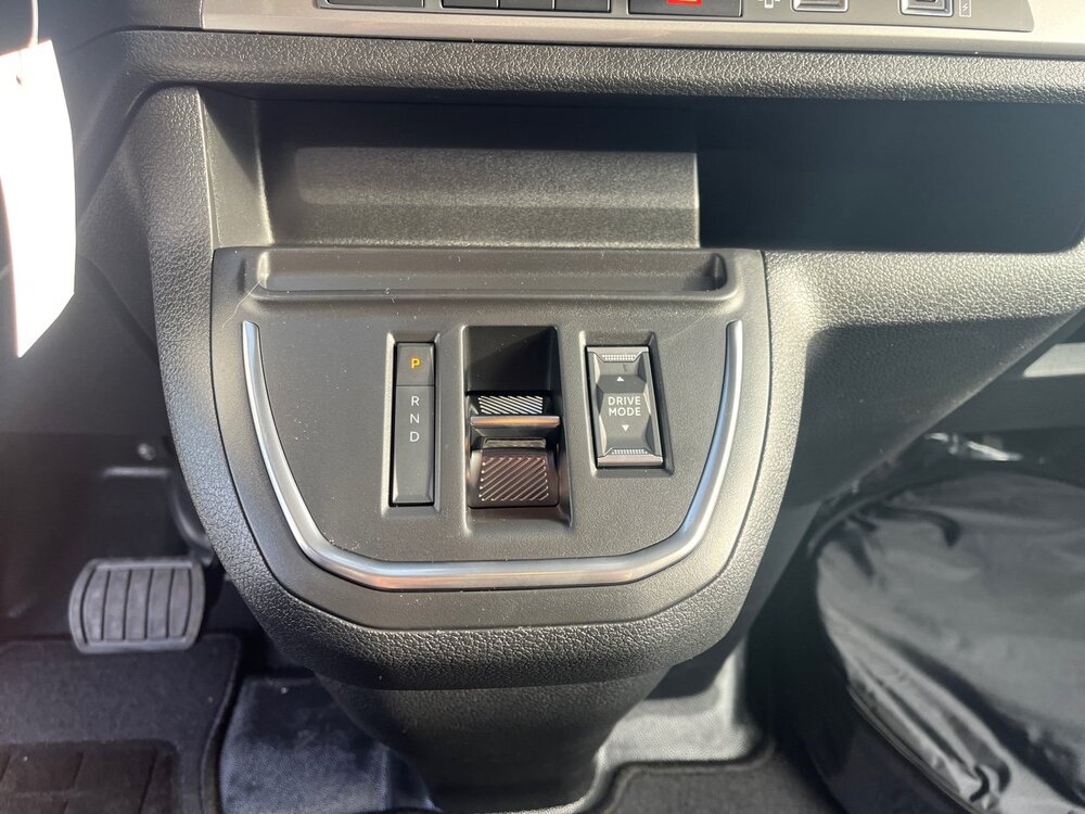 Occasion OPEL Vivaro VIVARO-E FGN TAILLE XL ELECTRIQUE 100 KW BATTERIE 75 KWH