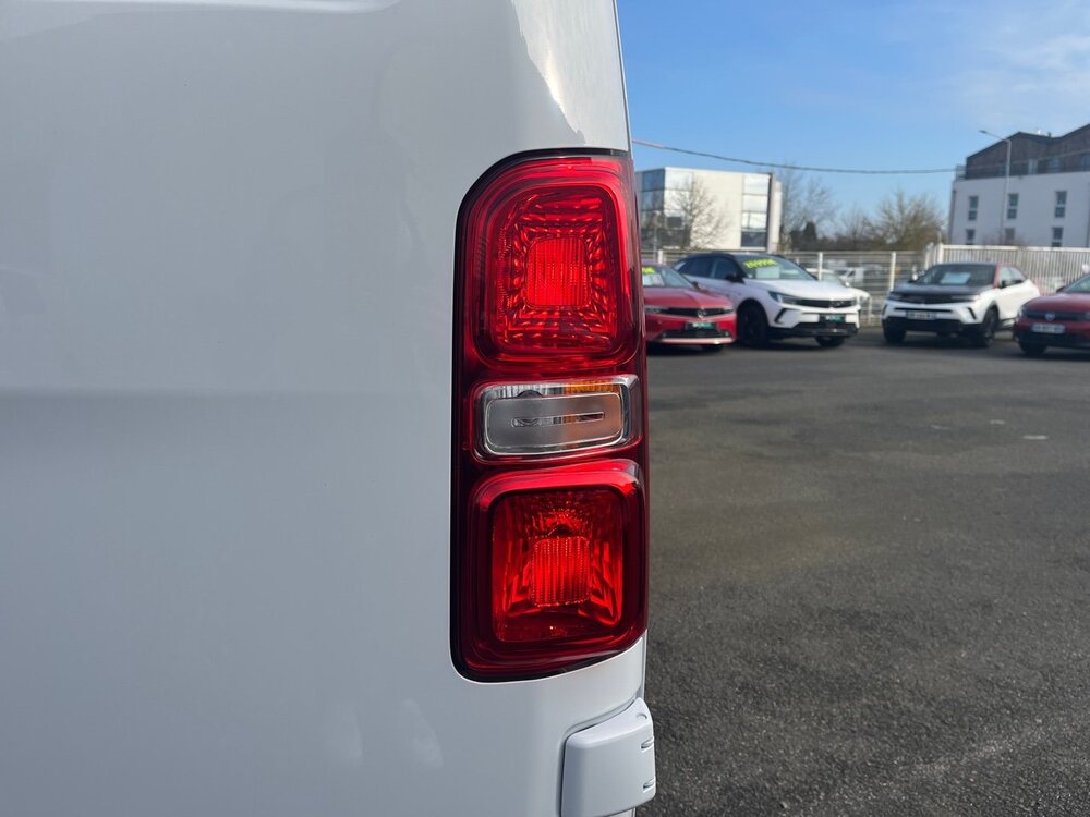 Occasion OPEL Vivaro VIVARO-E FGN TAILLE XL ELECTRIQUE 100 KW BATTERIE 75 KWH