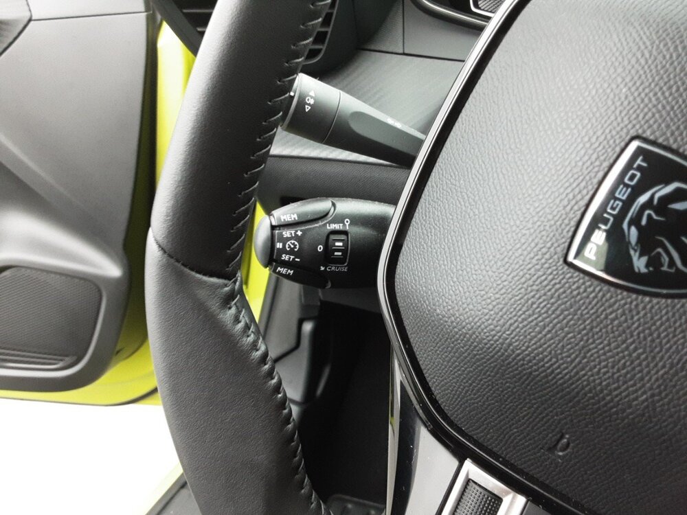 Occasion PEUGEOT 208 208 PureTech 100 S&S BVM6 - Active