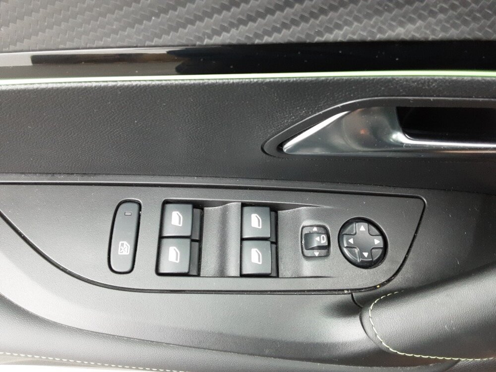 Occasion PEUGEOT 2008 2008 PureTech 130 S&S EAT8 - GT