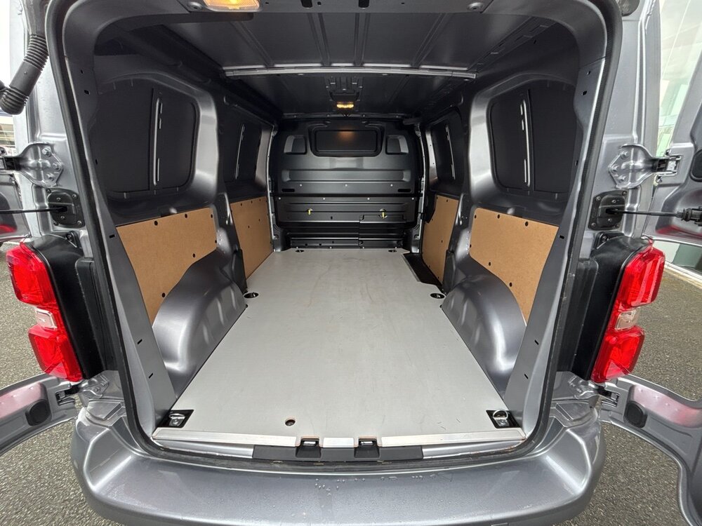 Occasion PEUGEOT Expert E-EXPERT FGN M ELECTRIQUE 100KWH 136CH BATTERIE 75 KWH