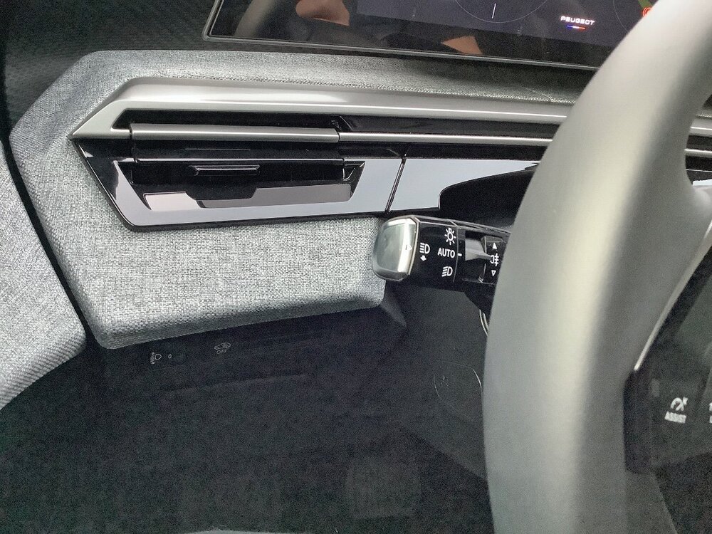 Occasion PEUGEOT 3008 3008 Hybrid 136 e-DCS6 - Allure