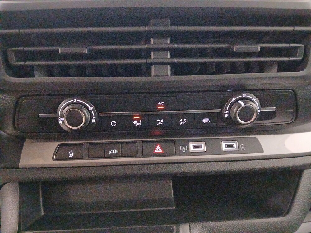 Occasion OPEL Vivaro VIVARO-E FGN TAILLE M ELECTRIQUE 100 KW BATTERIE 75 KWH