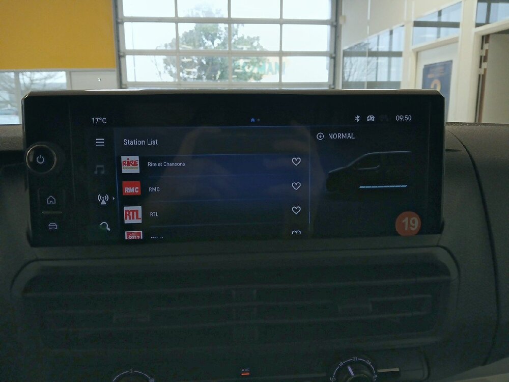 Occasion OPEL Vivaro VIVARO-E FGN TAILLE M ELECTRIQUE 100 KW BATTERIE 75 KWH