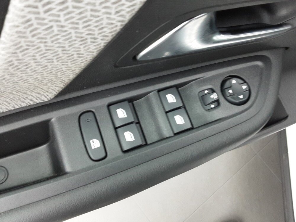 Occasion CITROEN C4 C4 PureTech 130 S&S EAT8 - Shine