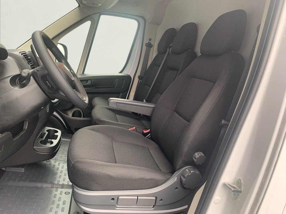 Occasion PEUGEOT Boxer BOXER FOURGON TOLE 3.5 T L2H2 140 S&S BVA8