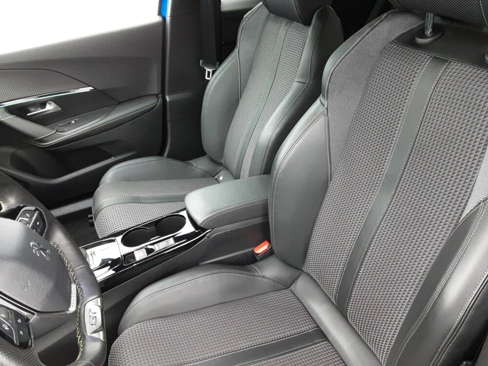 Occasion PEUGEOT 2008 2008 Moteur électrique 136 ch - GT Line