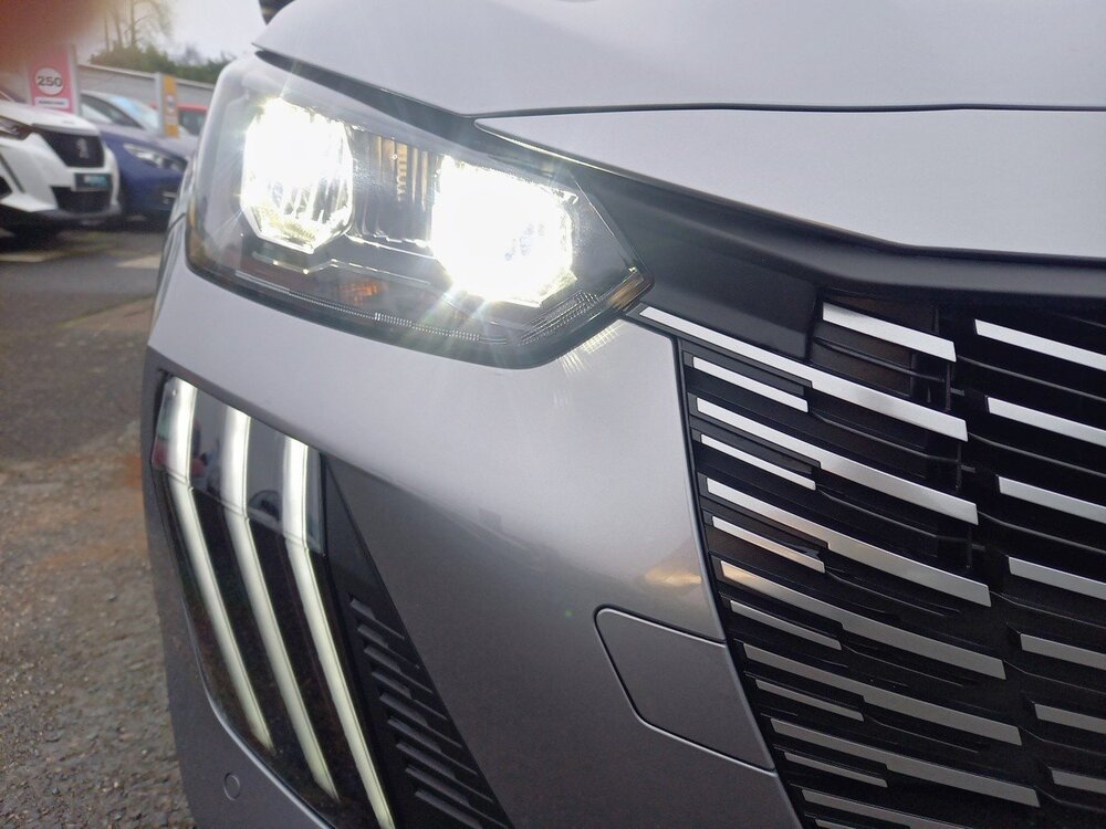 Occasion PEUGEOT 208 208 Hybrid 100 e-DCS6 - Allure