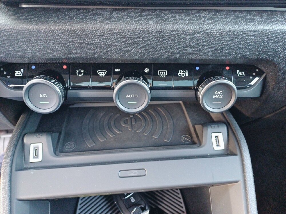 Occasion CITROEN C4 X e-C4 X 136 ch Automatique - Shine