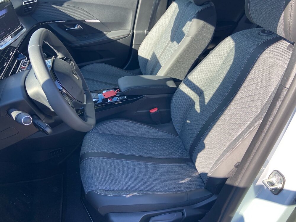Occasion PEUGEOT 2008 2008 Electrique 54 kWh 156 ch - Allure