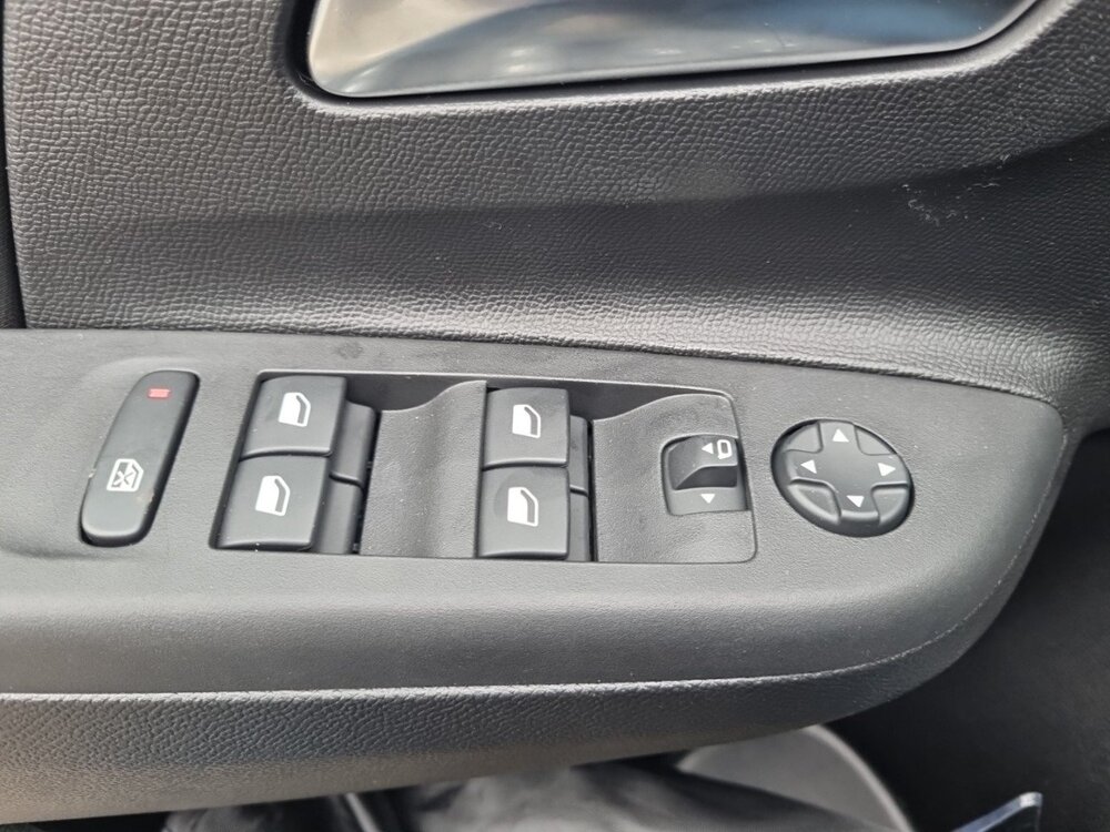 Occasion OPEL Corsa Corsa 1.2 75 ch BVM5 - Edition