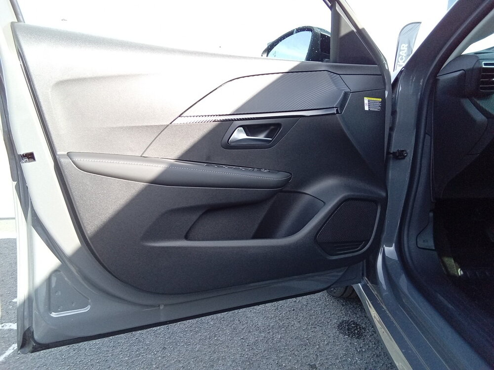Occasion PEUGEOT 208 208 Electrique 136 ch 50 kWh - Allure