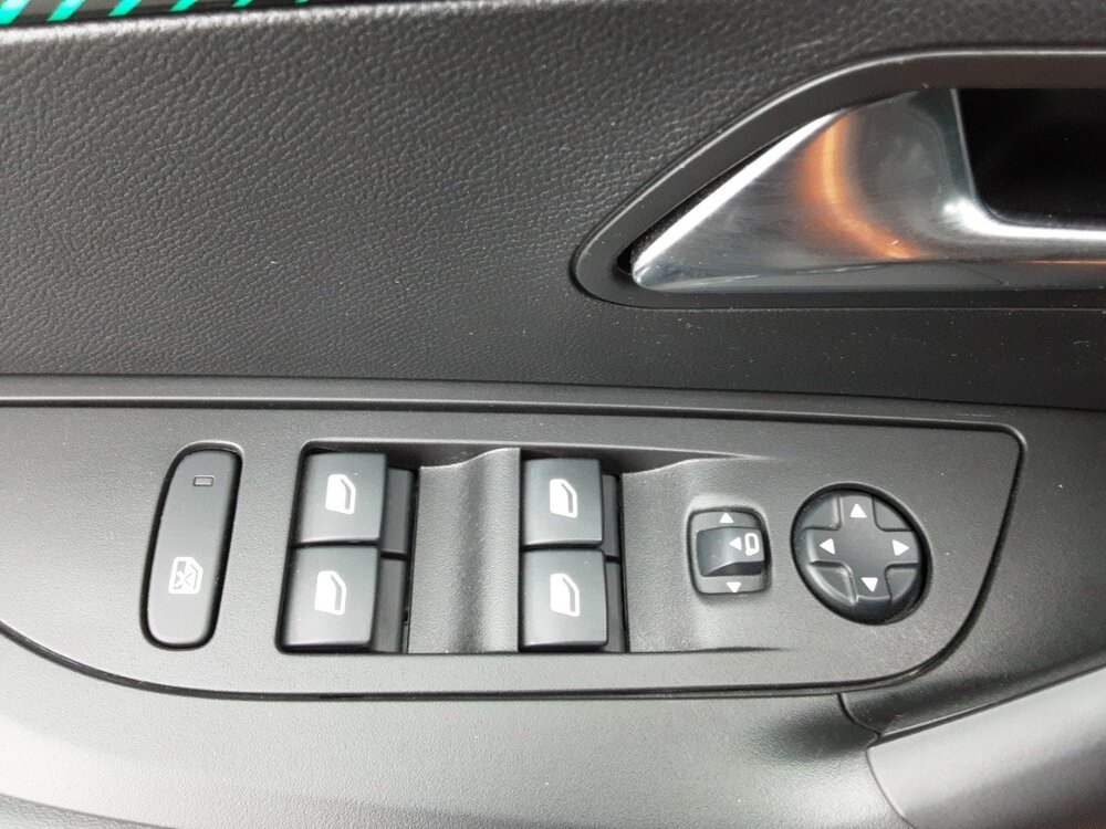 Occasion PEUGEOT 2008 2008 PureTech 130 S&S BVM6 - Allure