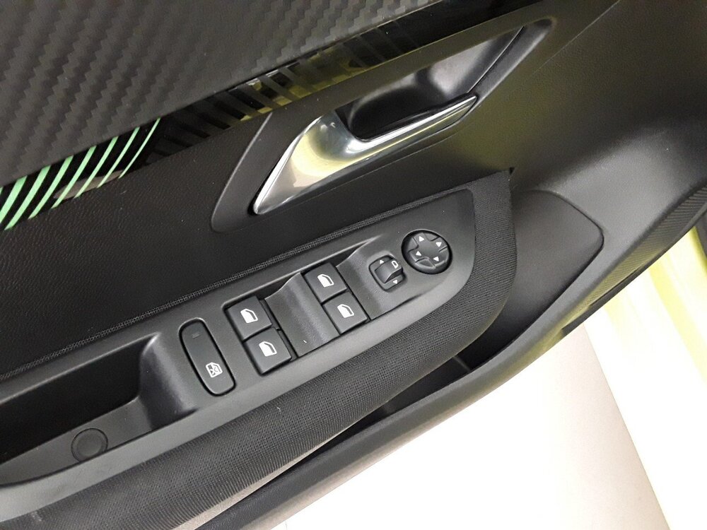 Occasion PEUGEOT 208 208 Hybrid 100 e-DCS6