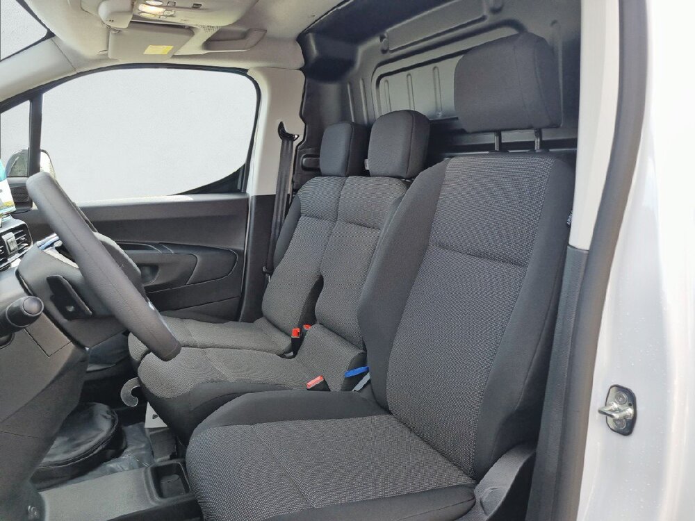 Occasion PEUGEOT Partner E-PARTNER FOURGON M 800 KG 136 CH BATTERIE 54 KWH