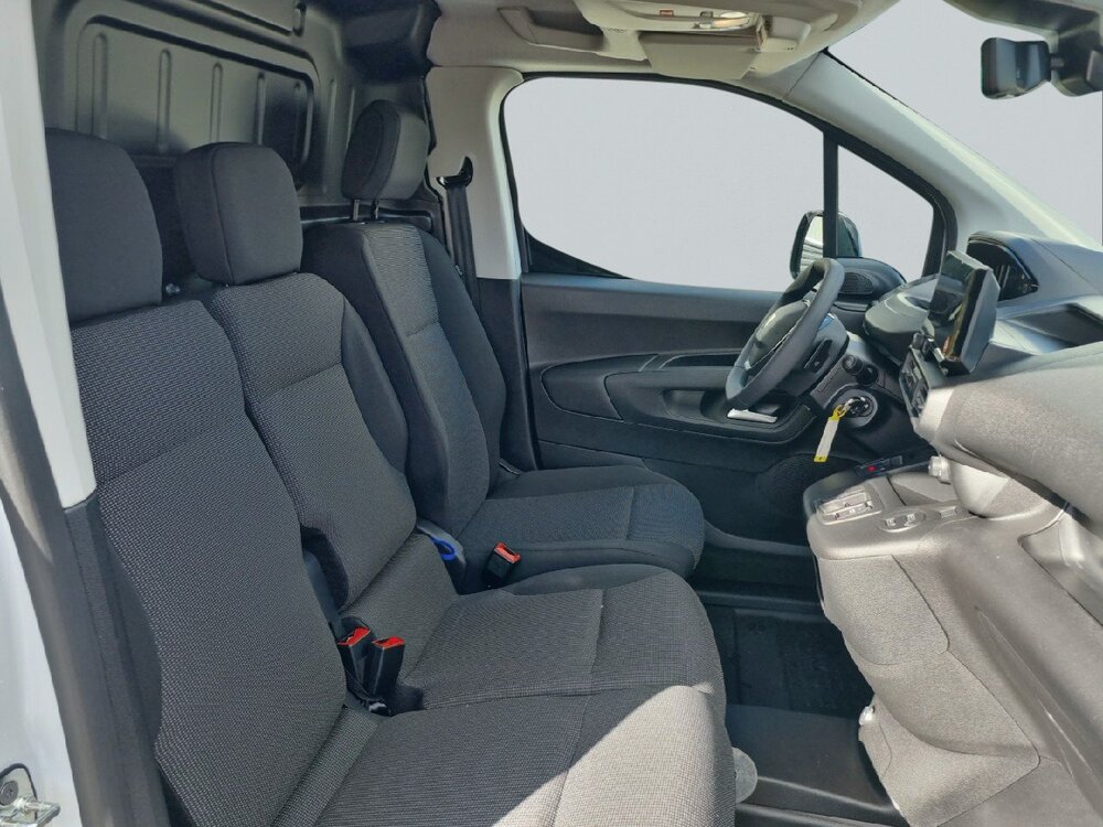 Occasion PEUGEOT Partner E-PARTNER FOURGON M 800 KG 136 CH BATTERIE 54 KWH