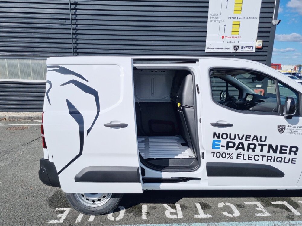 Occasion PEUGEOT Partner E-PARTNER FOURGON M 800 KG 136 CH BATTERIE 54 KWH