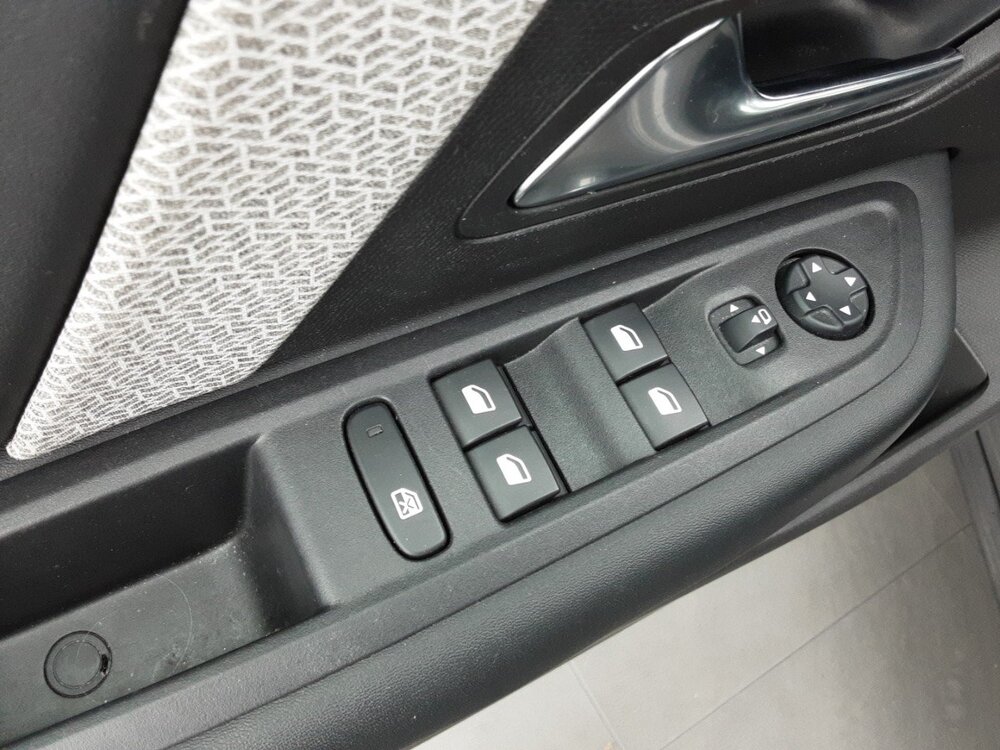 Occasion CITROEN C4 C4 PureTech 130 S&S EAT8 - Shine Pack