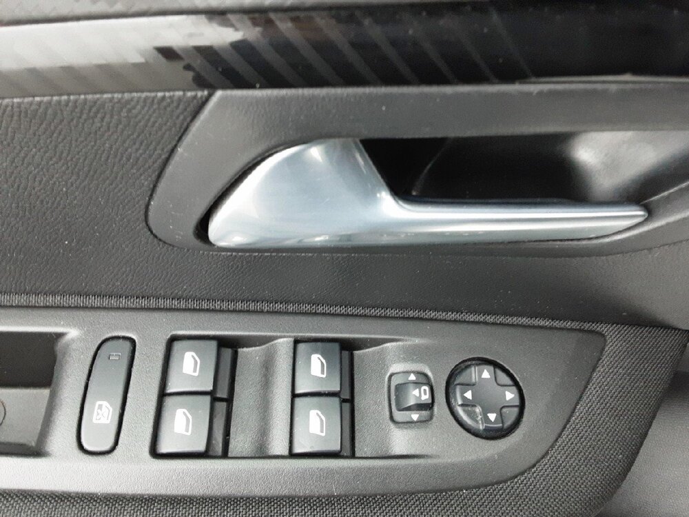 Occasion PEUGEOT 208 208 ELECTRIQUE 50 KWH 136 - ACTIVE BUSINESS R