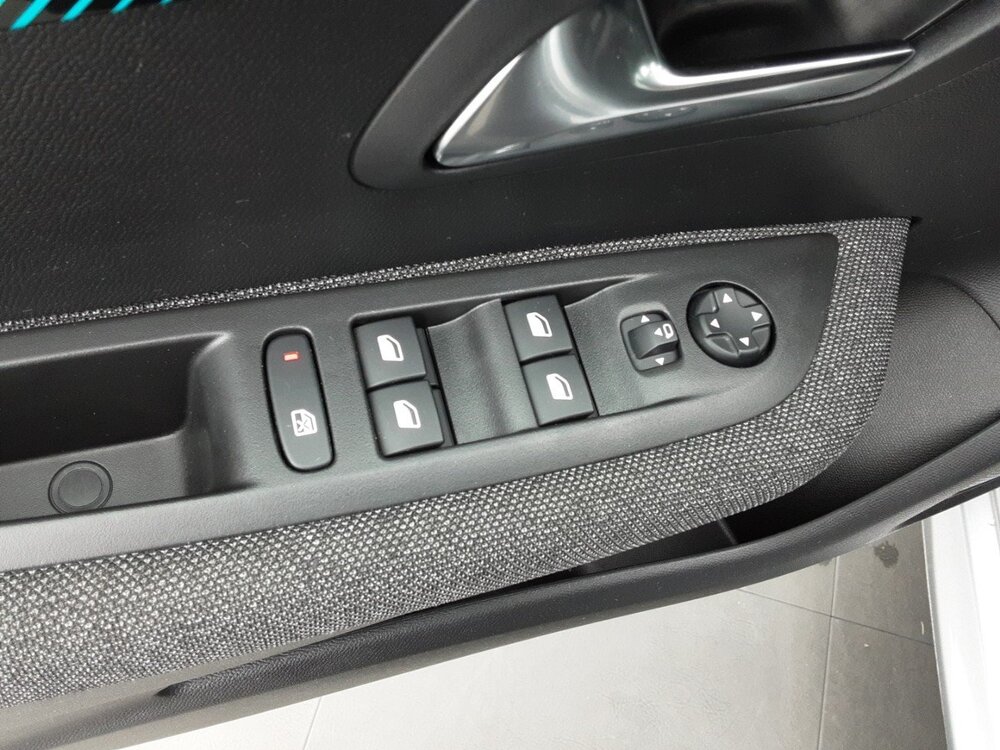 Occasion PEUGEOT 208 208 PureTech 75 S&S BVM5