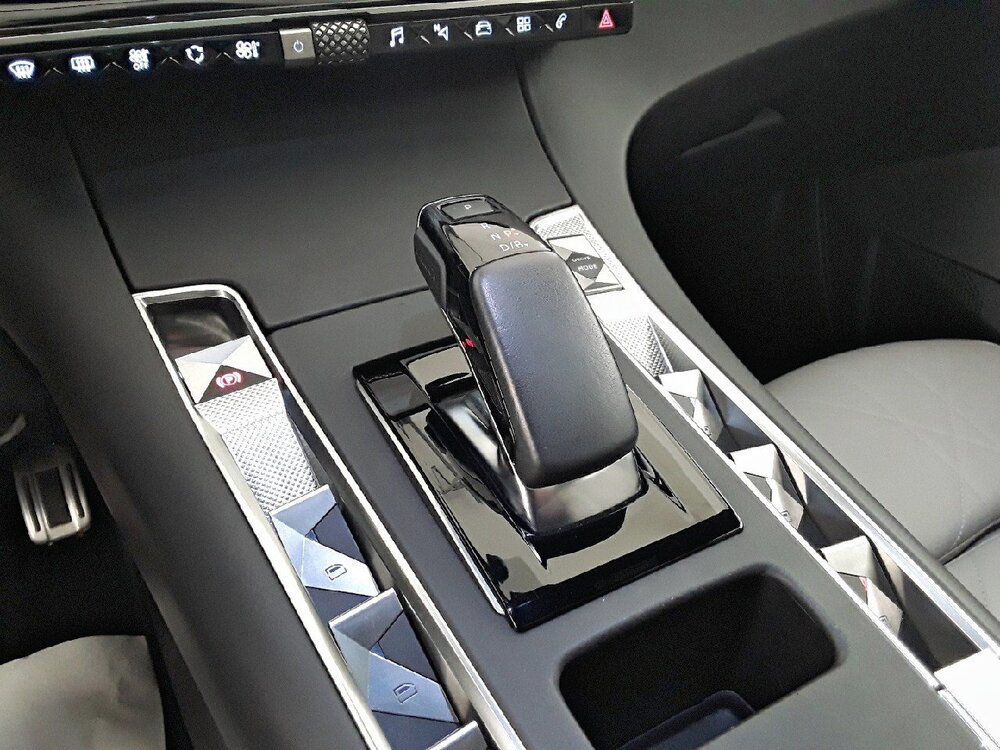 Occasion DS DS 7 Crossback DS7 Crossback Hybride E-Tense 300 EAT8 4x4 - Ligne Noire