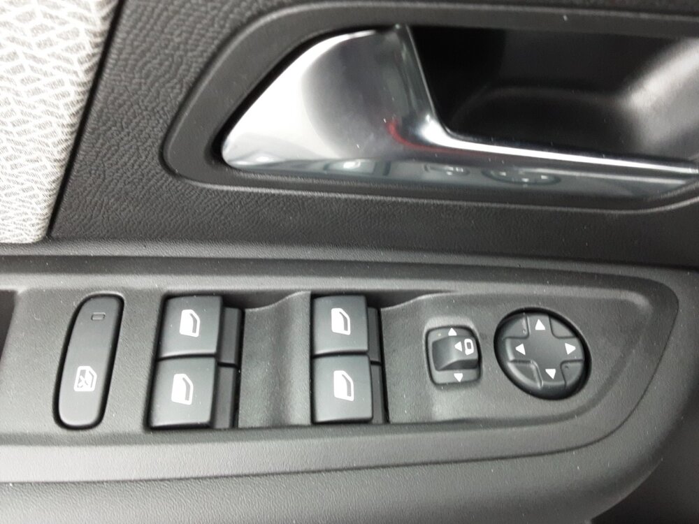 Occasion CITROEN C4 C4 BlueHDi 130 EAT8 - Max