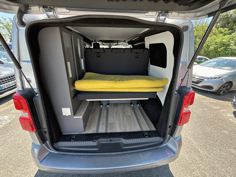 Occasion PEUGEOT Expert EXPERT FGN M BLUEHDI 180 S&S EAT8