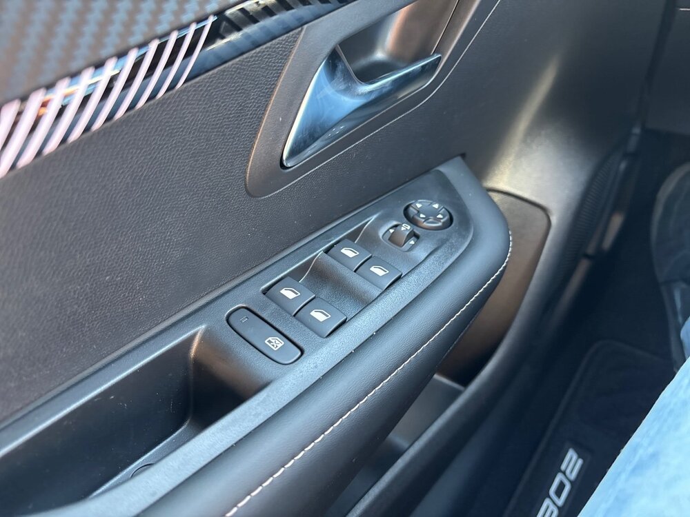 Occasion PEUGEOT 208 208 Hybrid 110 e-DCS6 - Allure