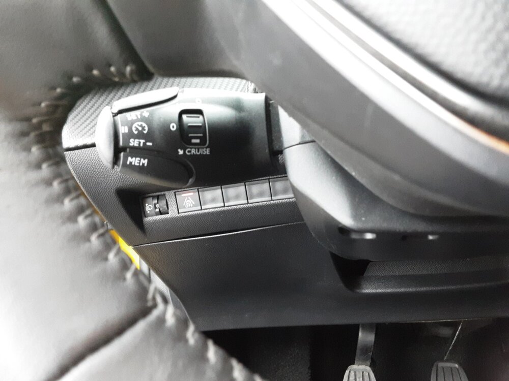 Occasion PEUGEOT 208 208 BlueHDi 100 S&S BVM6 - Active