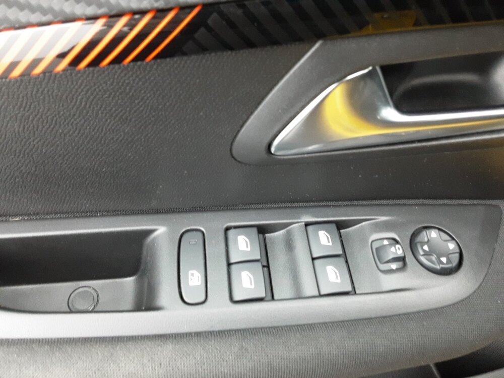 Occasion PEUGEOT 208 208 BlueHDi 100 S&S BVM6 - Active