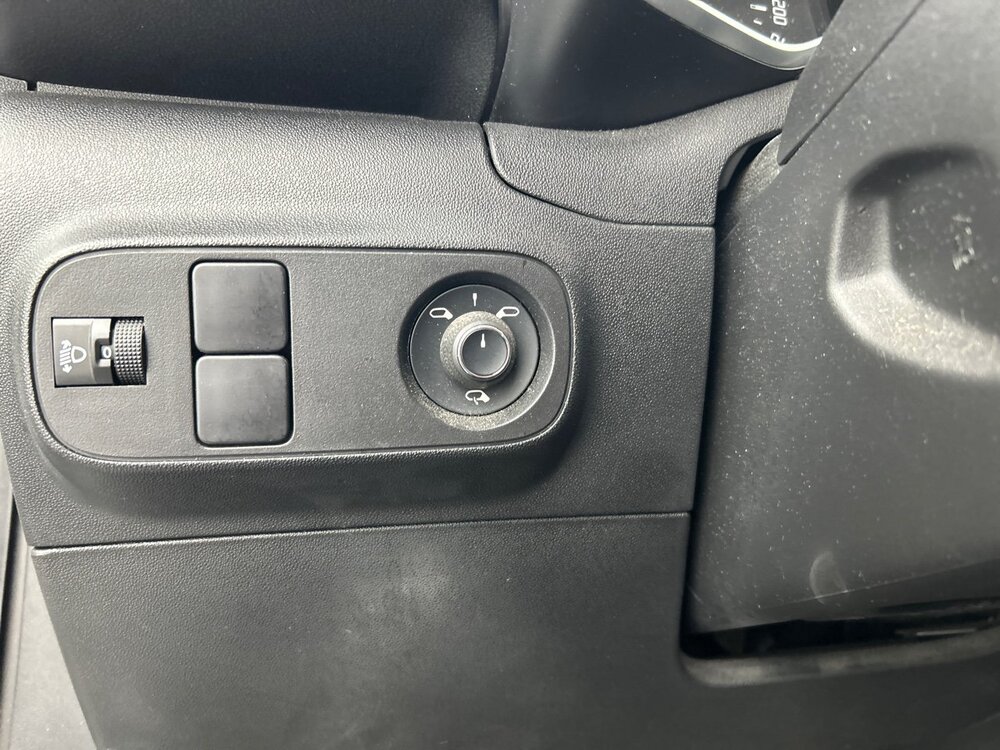 Occasion CITROEN C3 C3 PureTech 110 S&S EAT6 - Shine Pack