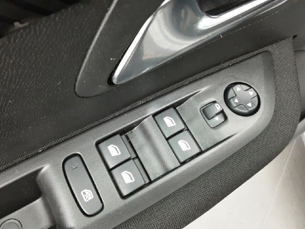 Occasion PEUGEOT 208 208 Hybrid 100 e-DCS6 - Active