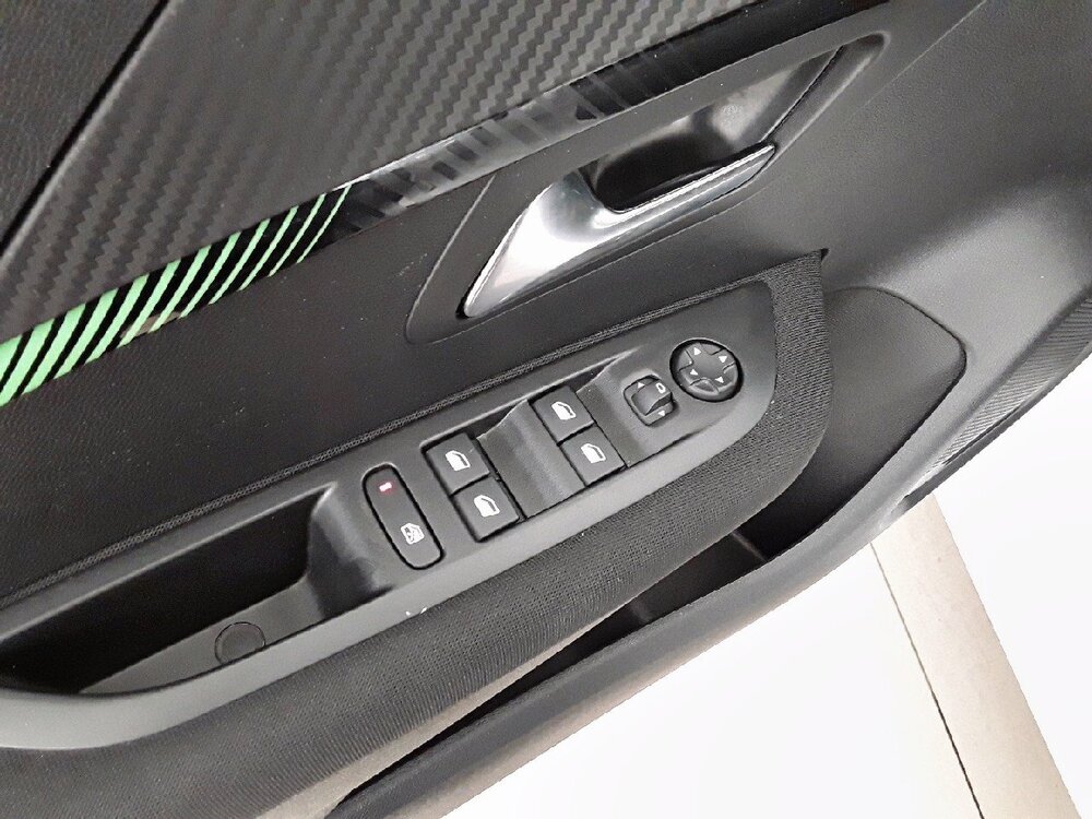 Occasion PEUGEOT 208 208 Hybrid 100 e-DCS6