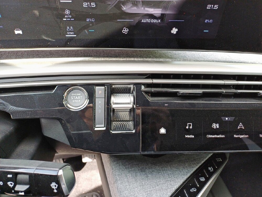Occasion PEUGEOT 3008 3008 Electrique 73 kWh 210 ch - Allure
