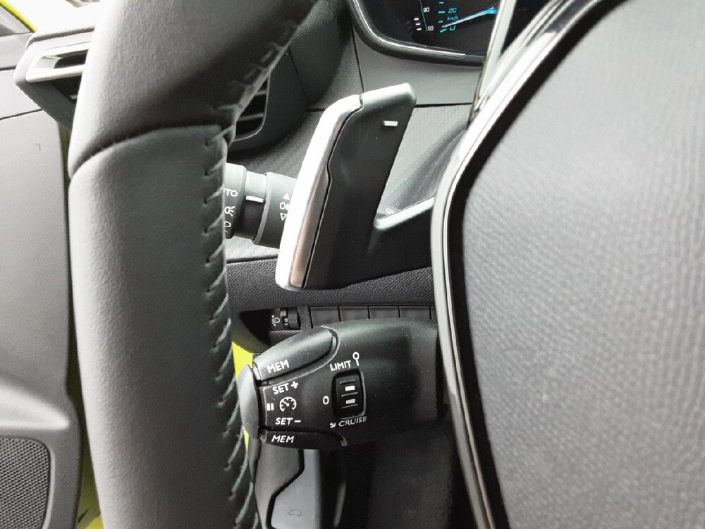 Occasion PEUGEOT 208 208 Hybrid 100 e-DCS6 - Active
