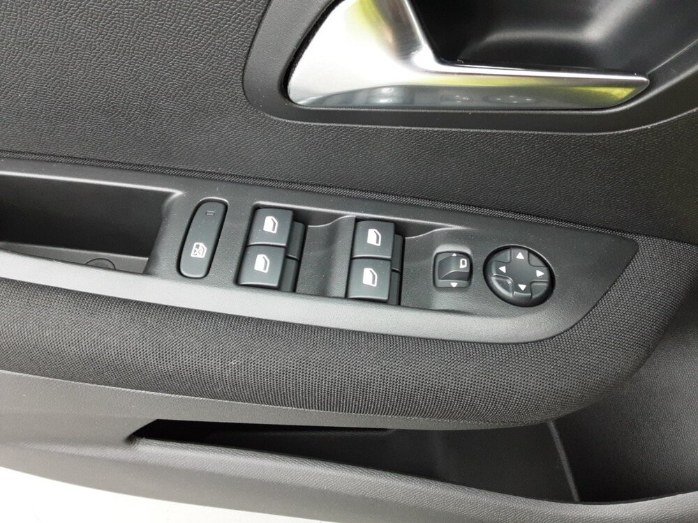 Occasion PEUGEOT 208 208 Hybrid 100 e-DCS6 - Active