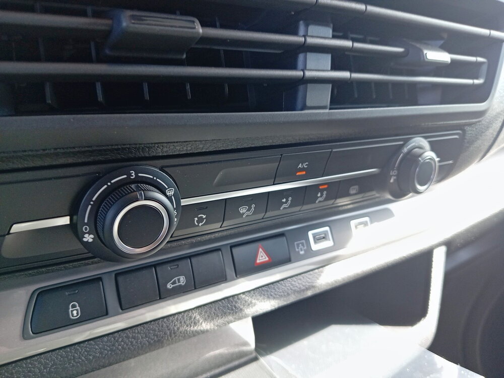 Occasion OPEL Vivaro VIVARO FGN TAILLE M BLUEHDI 120 S&S BVM6