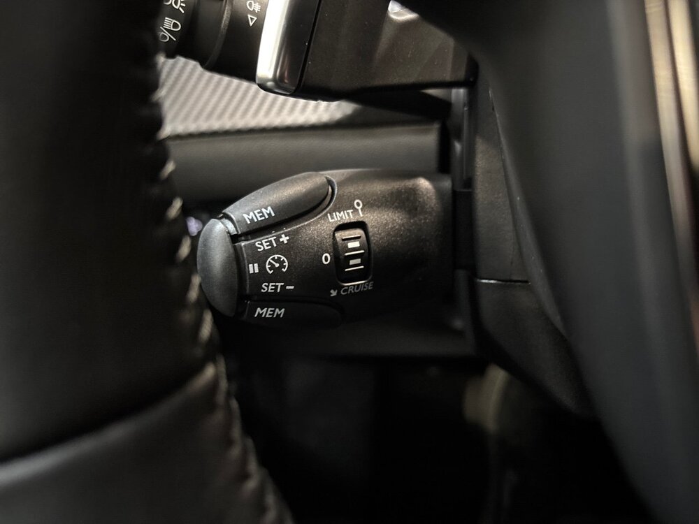 Occasion PEUGEOT 208 208 Hybrid 100 e-DCS6 - Allure