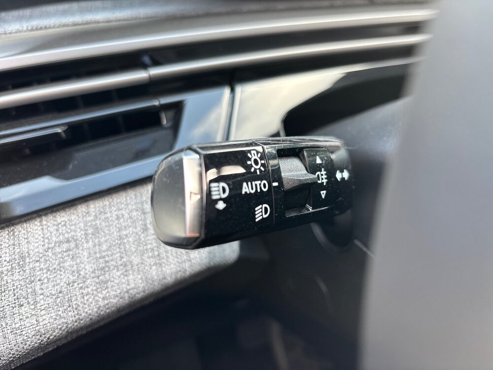 Occasion PEUGEOT 5008 5008 Hybrid 145 e-DCS6 - Allure