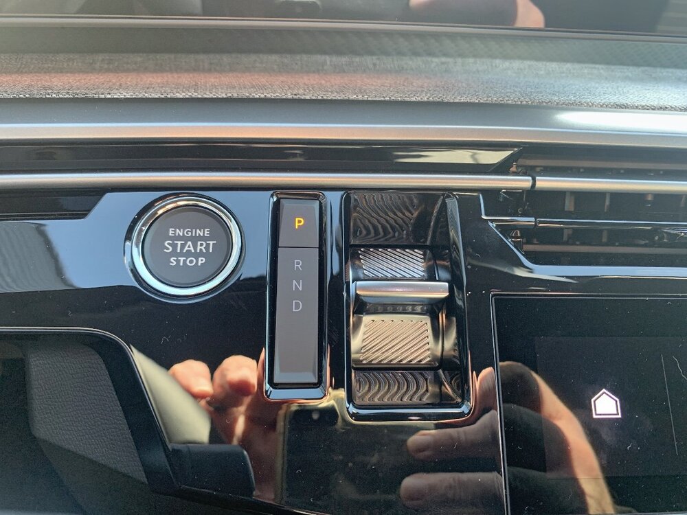 Occasion PEUGEOT 5008 5008 Electrique 73 kWh 210 ch - Allure